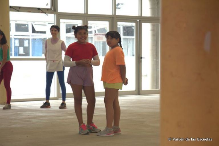 Crítica de “El vaivén de las escuelas”, un documental para repensar la educación post pandemia