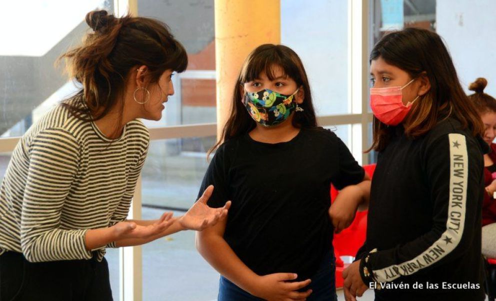 Crítica de “El vaivén de las escuelas”, un documental para repensar la educación post pandemia