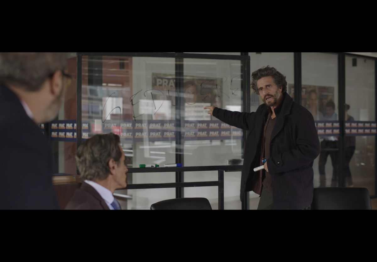 Diego Peretti y un elenco estelar en "Doble Discurso", la nueva película de Hernán Guerschuny