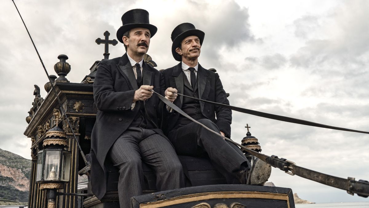 Crítica de “Extrañeza”, Toni Servillo y la inspiración de Luigi Pirandello