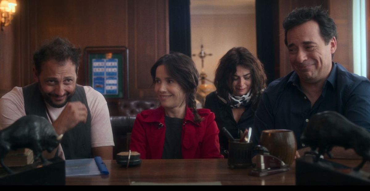 Crítica de "Casi muerta", Natalia Oreiro en una comedia negra que no le teme a la Parca