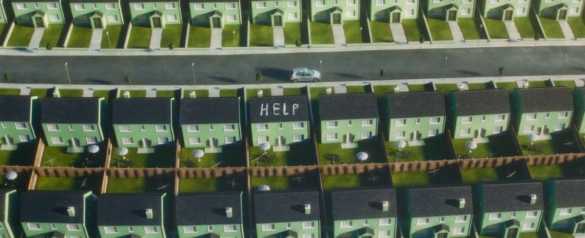 Crítica de "Vivero", Imogen Poots y Jesse Eisenberg atrapados en Yonder