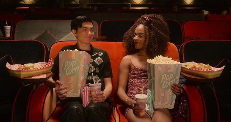 Crítica de "Heartstopper 2", historias de amor y resiliencia adolescente LGTBIQ+