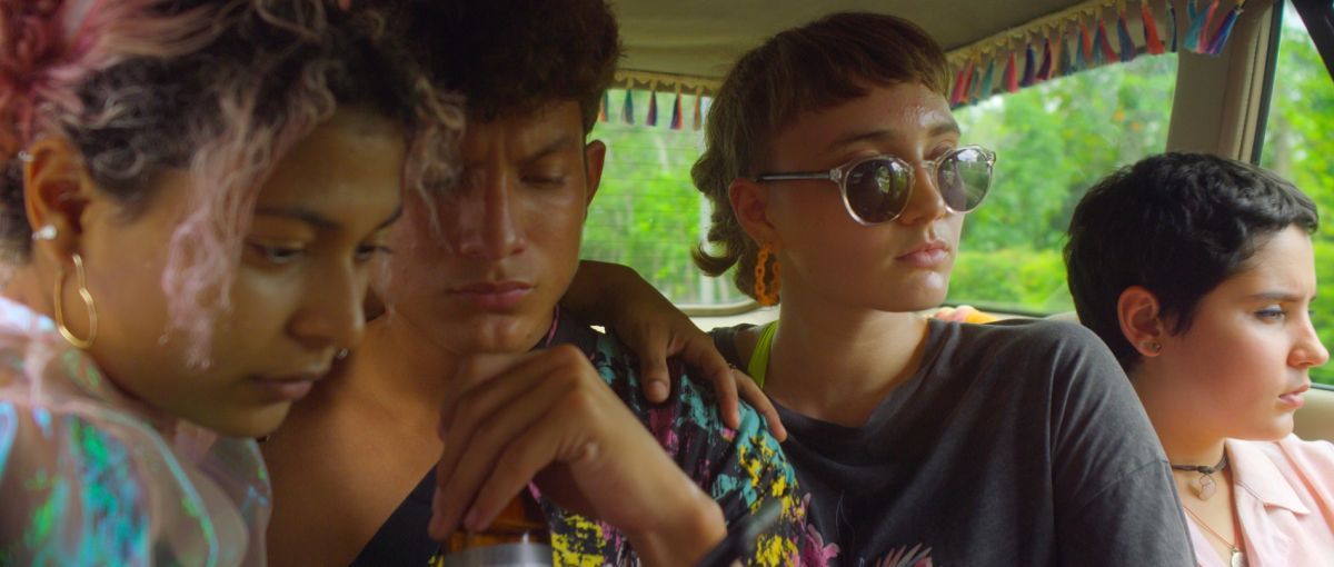 Crítica de "Las hijas", la costarricense-panameña Kattia G. Zúñiga explora la juventud y la dinámica familiar