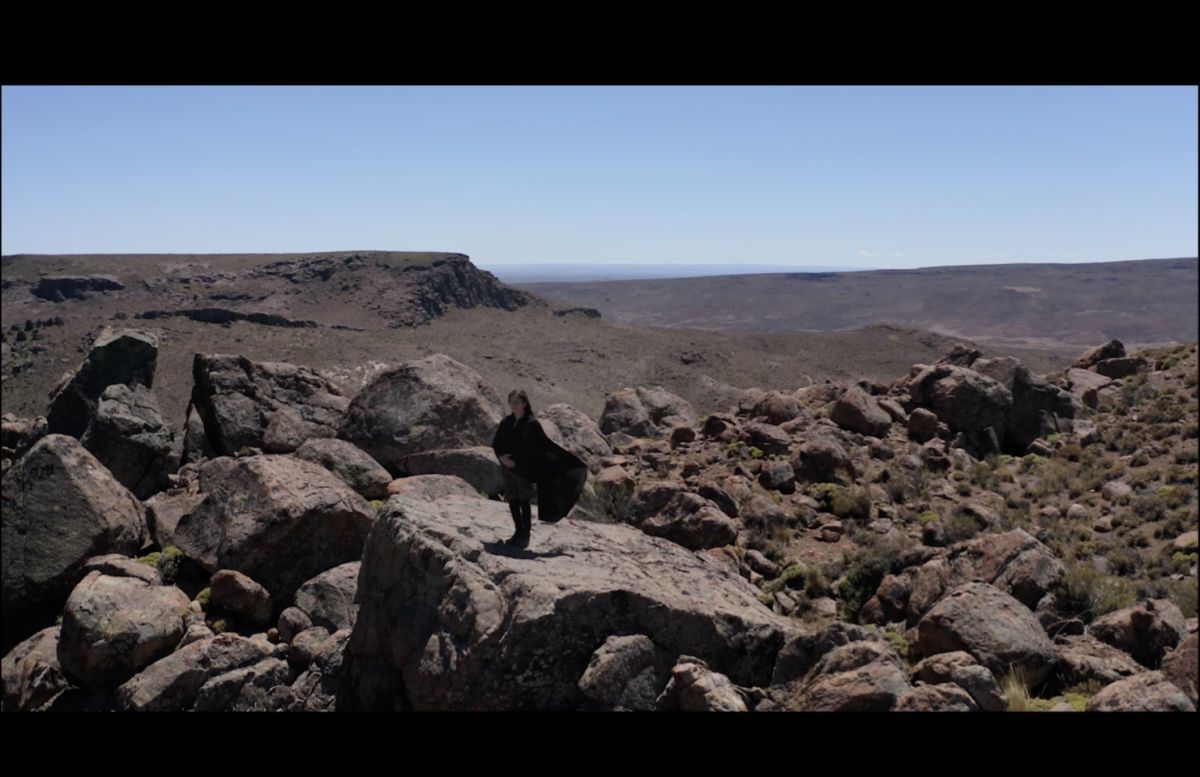 Entre sonidos ocultos y voces ancestrales: María Manzanares nos habla de "Mankewenüy | Amiga del Cóndor"