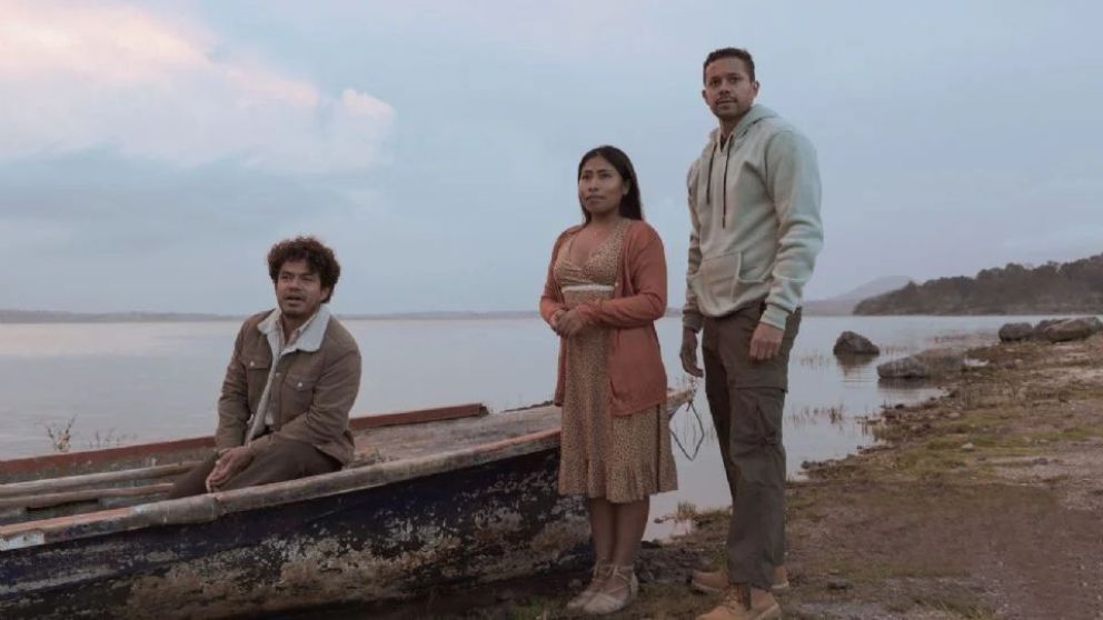 Crítica de "La gran seducción", costumbrismo mexicano con el regreso de Yalitza Aparicio