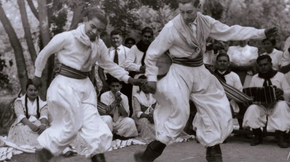 Crítica de "Salidos de la Salamanca", Josefina Zavalía Ábalos y el pueblo que pactó con el diablo