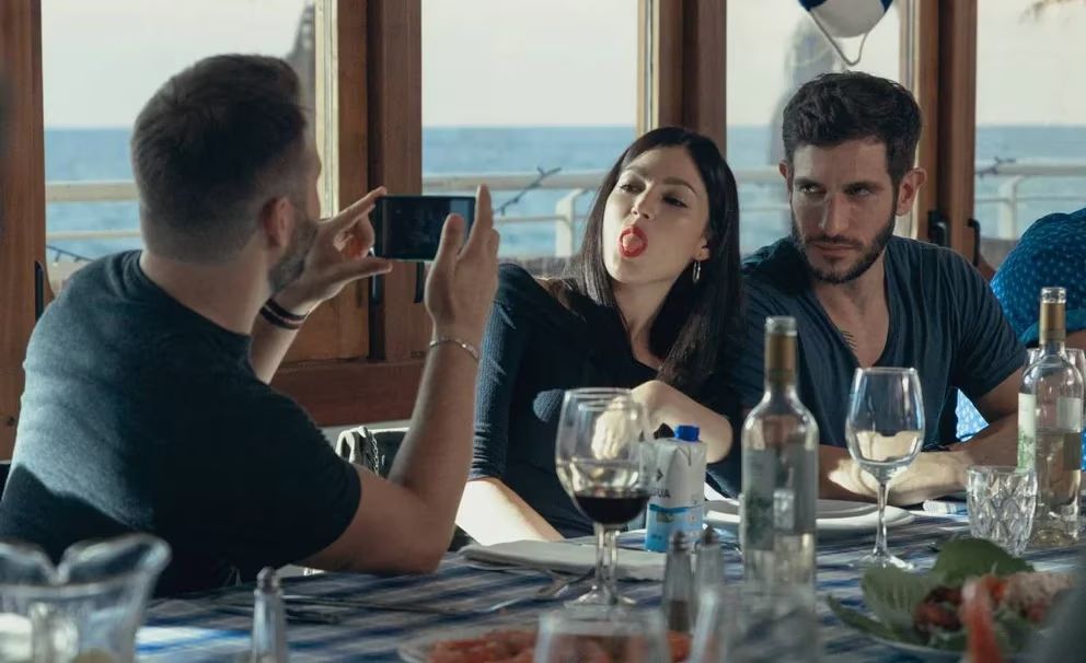 Crítica de "El cuerpo en llamas", el intrigante 'true crime' con Úrsula Corberó que sacudió Barcelona