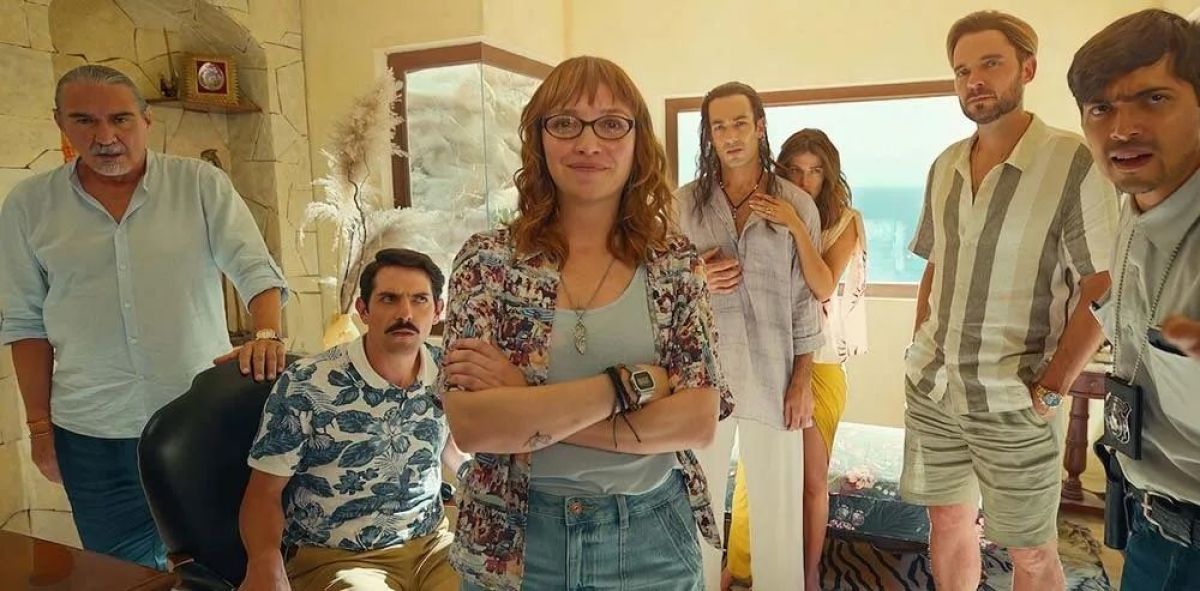 Crítica de "Invitación a un asesinato", un misterio a lo "Knives Out" sin la chispa de la originalidad