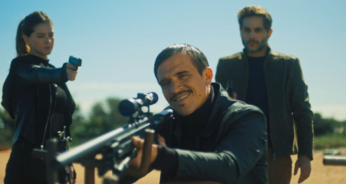 Crítica de “El Duelo”, fallida comedia de acción con Joaquín Furriel y la China Suárez