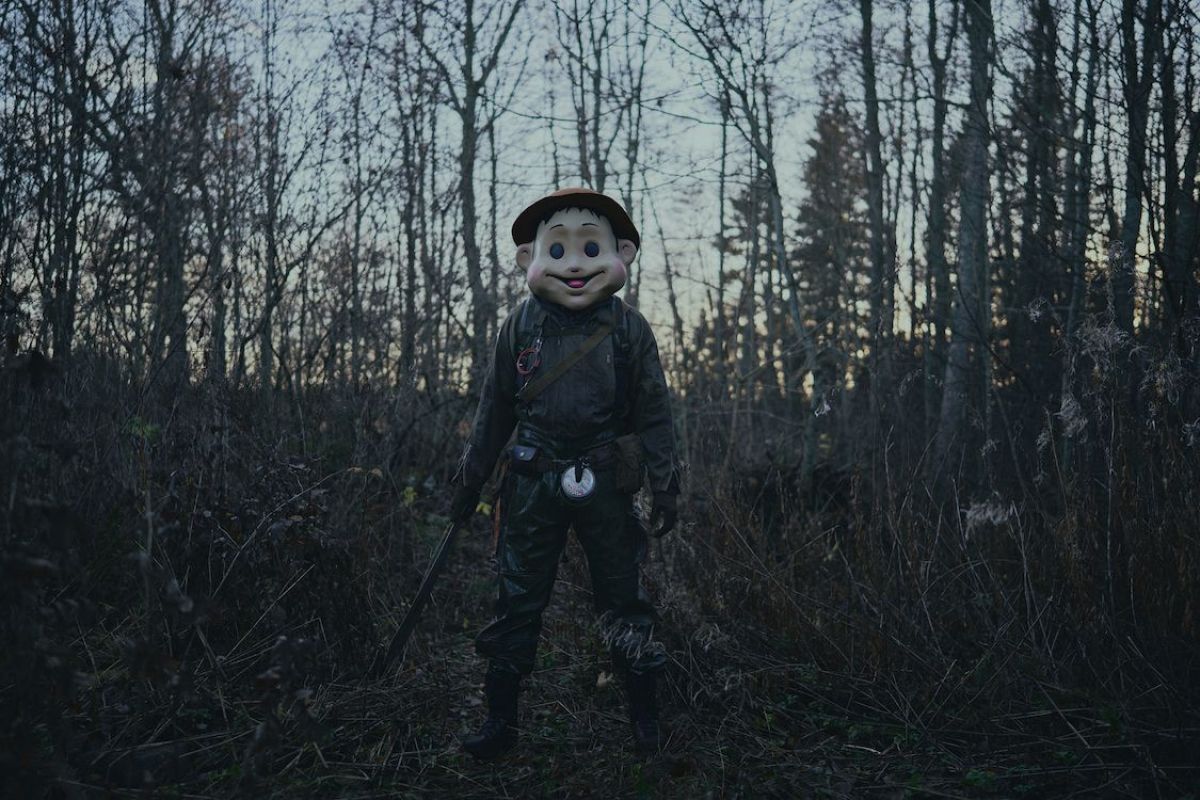 Crítica de “La conferencia (Konferensen)”, la máscara de la hipocresía