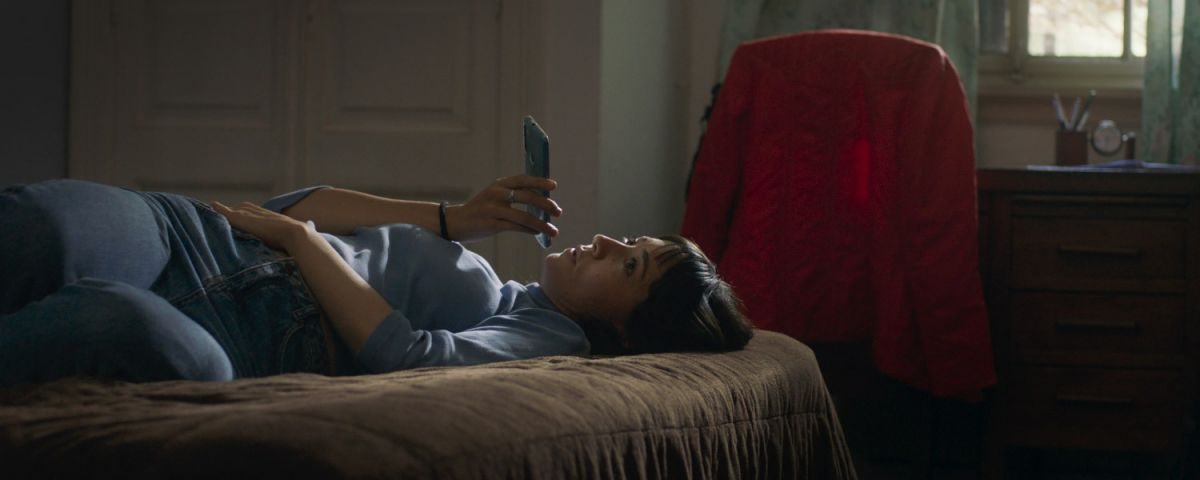 Crítica de  "Clara se pierde en el bosque", Camila Fabbri y las resonancias de Cromañón