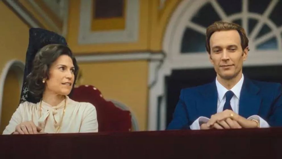 Crítica de "Cristo y Rey", un viaje a la España de los 80 a través de personajes icónicos