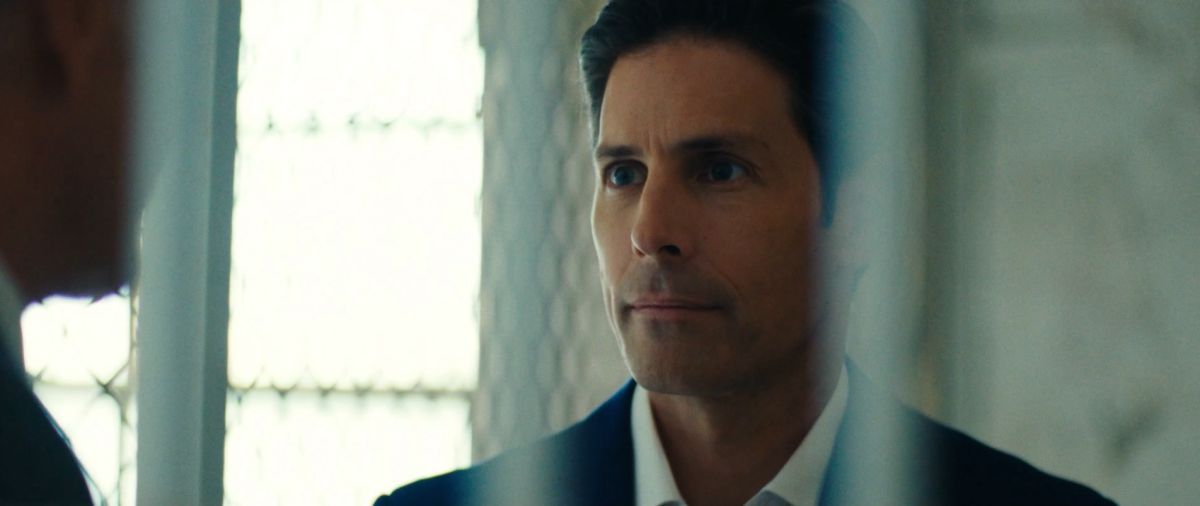 Crítica de “Nefarious”, una charla entre un hombre de ciencia ateo y el Cristo de los demonios