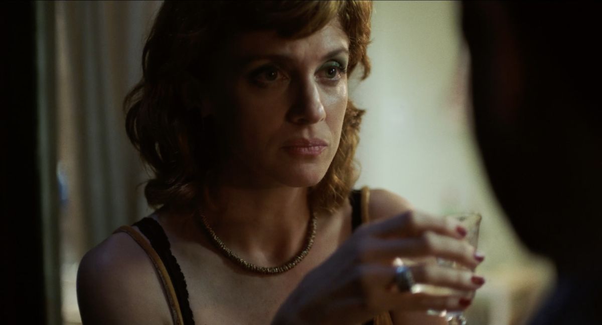 Crítica de “Ven a mi casa esta Navidad”, Leonora Balcarce en un infierno navideño