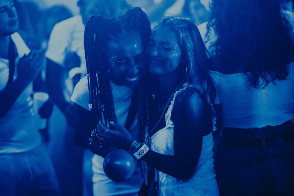 Crítica de "Cómo tener sexo", Molly Manning-Walker y una danza de cuerpos en éxtasis