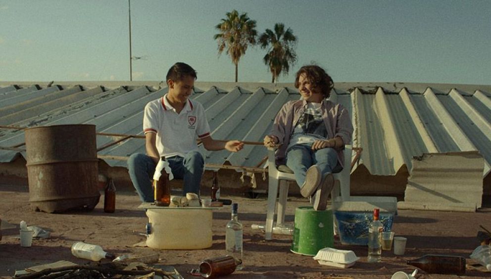 Crítica de "No vayas a clase mañana" o la adolescencia como campo de batalla