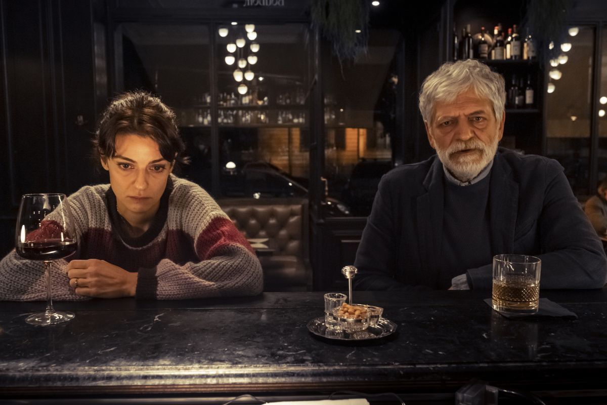 Crítica de "Settembre", tiempo de transformación en la ópera prima de Giulia Steigerwald