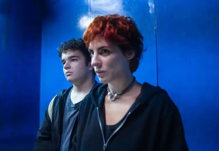 Crítica de "Baby Bandito": Un amor prohibido y el robo que  lo cambió todo