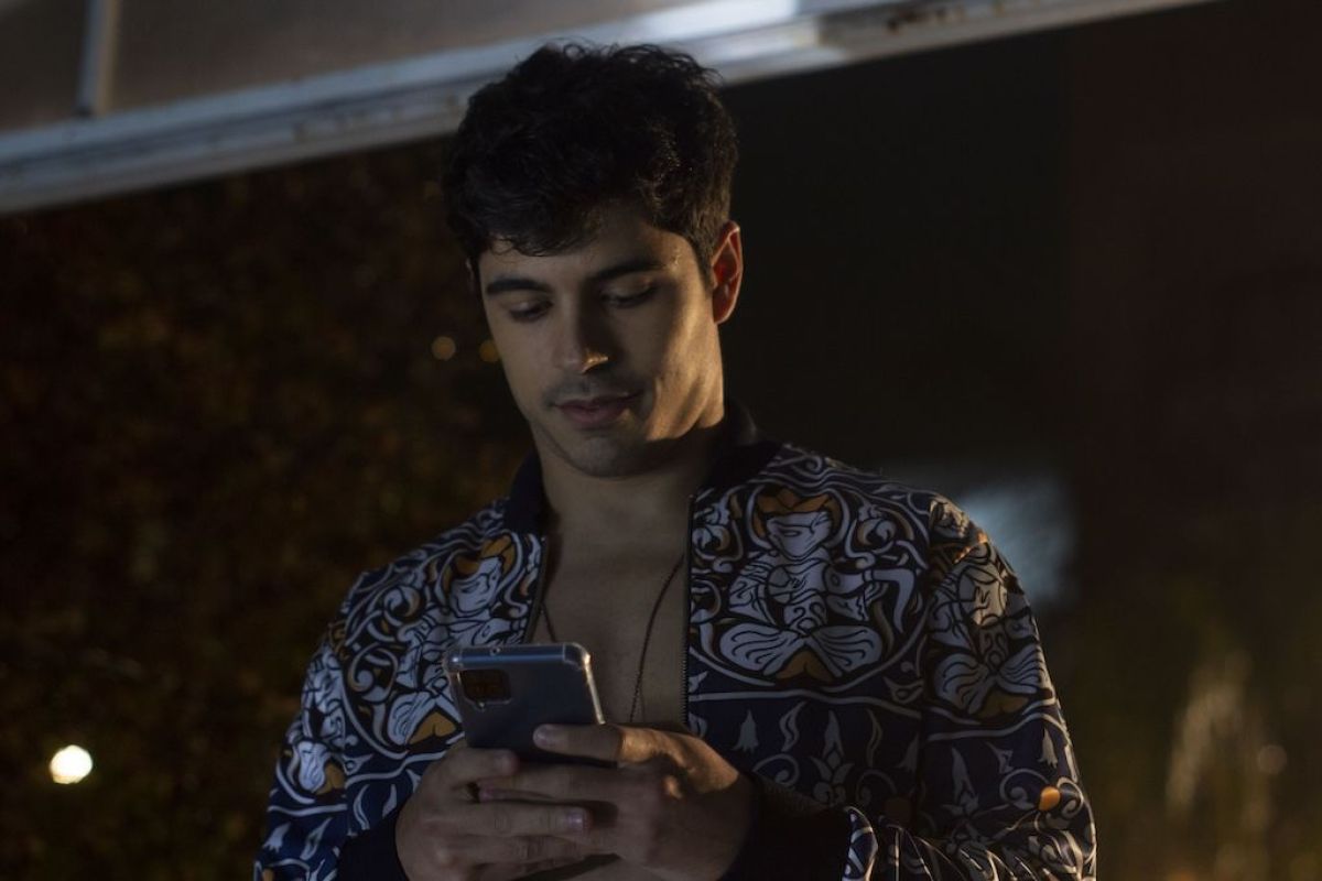 Lucas Santa Ana enciende “Luces azules” en la pantalla grande