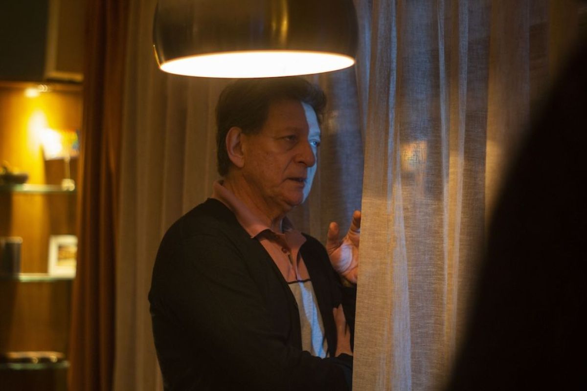 Lucas Santa Ana enciende “Luces azules” en la pantalla grande