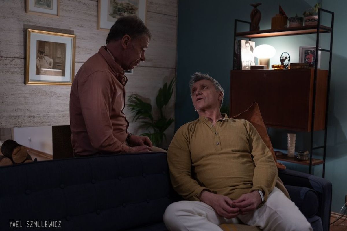 Lucas Santa Ana enciende “Luces azules” en la pantalla grande