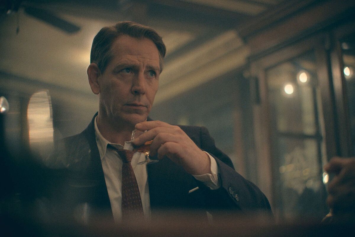 Crítica de "The New Look": Dior, Chanel, Paris y los nazis