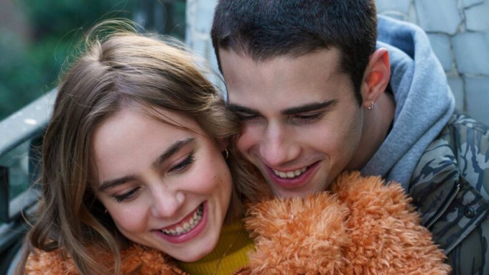 Crítica de "A través de tu mirada": Un desenlace carente de ritmo, monótono y saturado de clichés