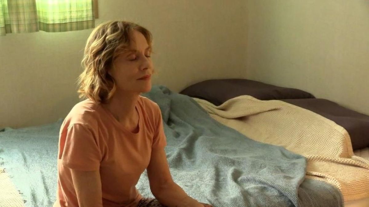 Crítica "La viajera": La nueva alianza entre Isabelle Huppert y Hong Sang-soo 