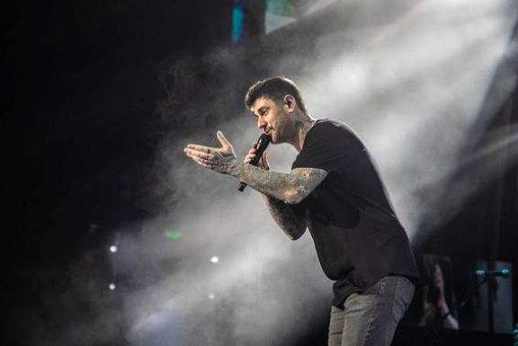 Melendi celebró su 20 aniversario en el Movistar Arena con un espectáculo inolvidable