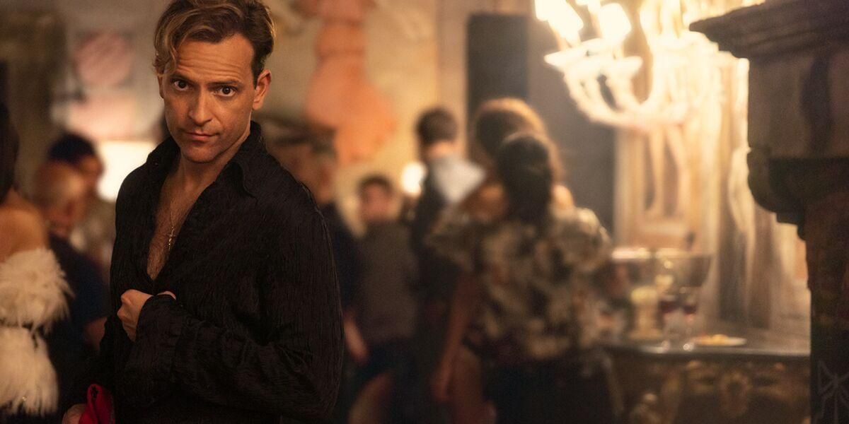 Crítica de "Supersex": Alessandro Borghi le pone el cuerpo a Rocco Siffredi