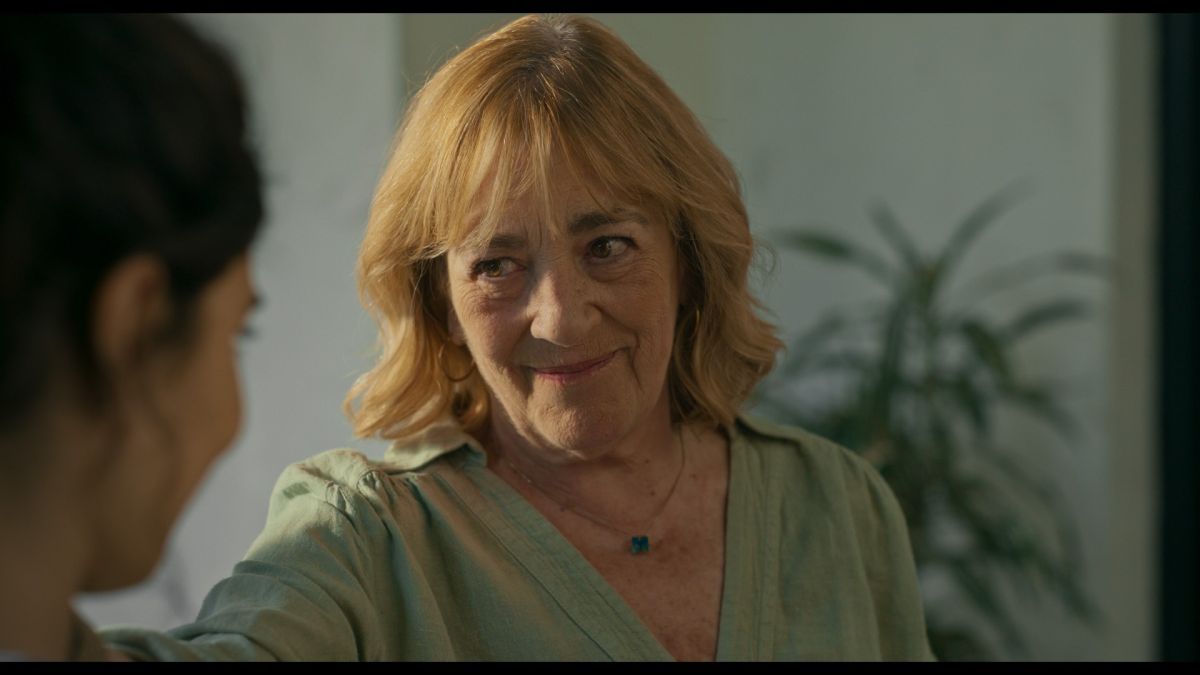 Crítica de "Como el mar": Sofía Gala y Zoe Hochbaum entre oleajes y verdades