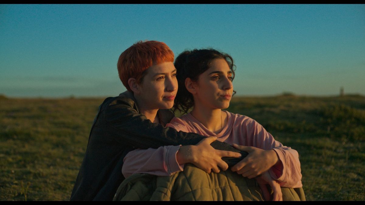 Crítica de "Como el mar": Sofía Gala y Zoe Hochbaum entre oleajes y verdades