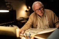 Crítica de “Lazos de vida”: Anthony Hopkins y la lista de Nicholas Winton