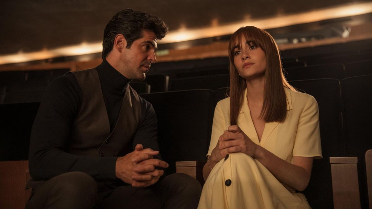 Crítica de "Pared con pared": Aitana y Fernando Guallar en una comedia romántica para el olvido