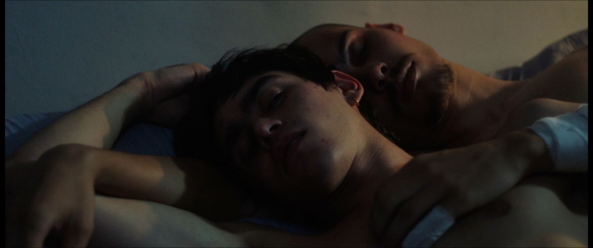 Crítica de “El placer es mío”: Sacha Amaral nos sumerge en los abismos de la vida contemporánea