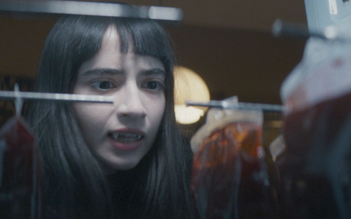 Crítica de "Vampiro humanista busca suicida consentido": Una vampira con un toque humano