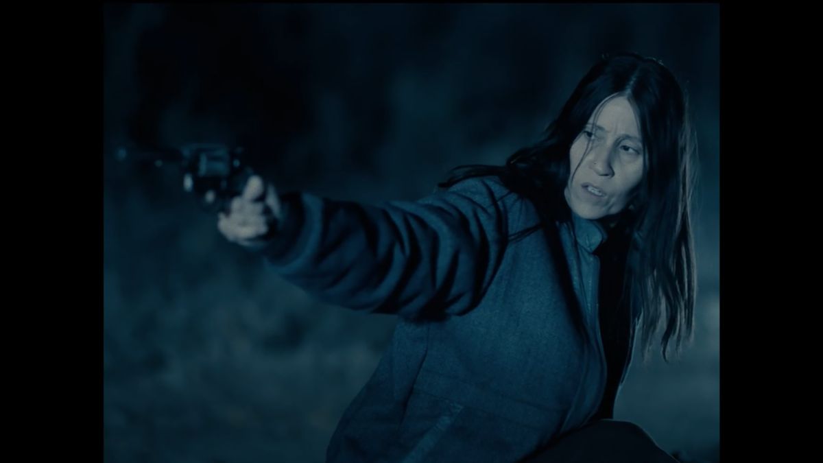 Crítica de "La noche adentro": Mónica Lairana en una travesía emocional por el desierto mendocino