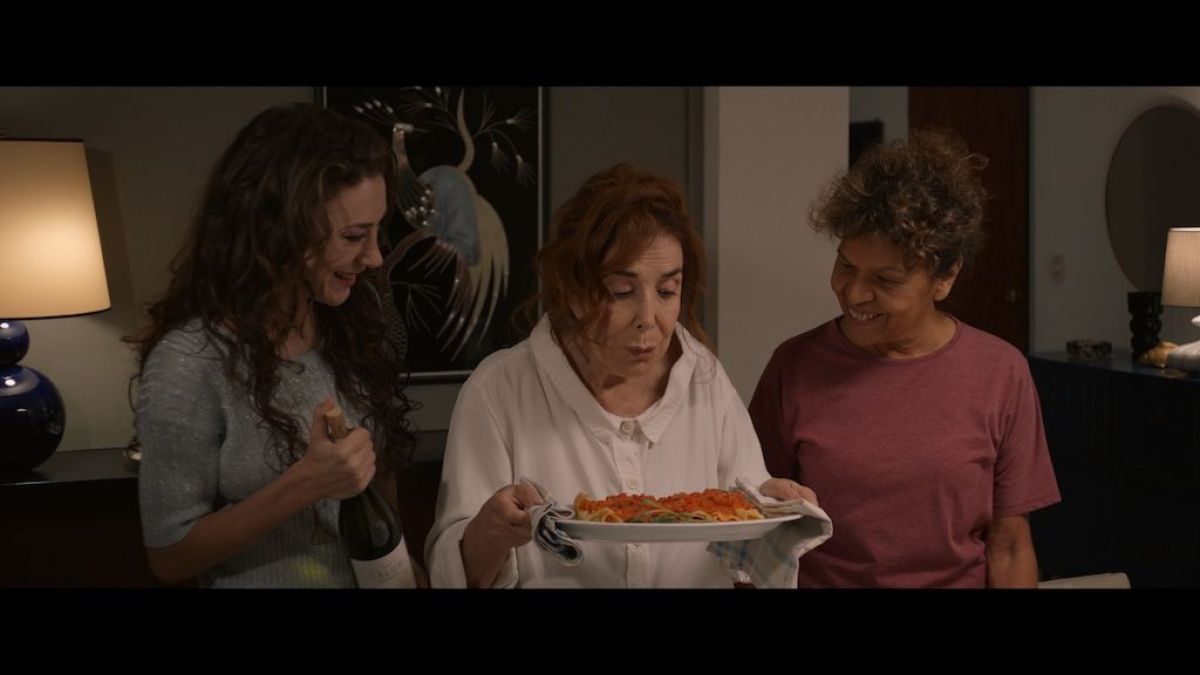 Crítica de "La estrella que perdí": Mirta Busnelli y Anita Pauls en el espectáculo de la vida