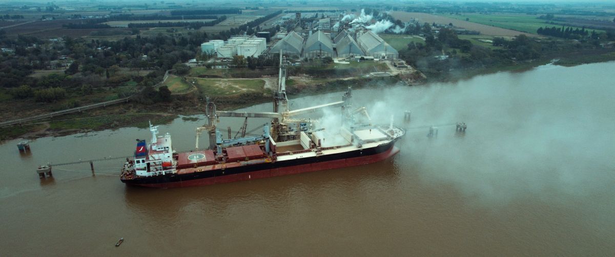 Crítica de "Por el Paraná: la disputa por el río": Entre el comercio y el equilibrio ecológico