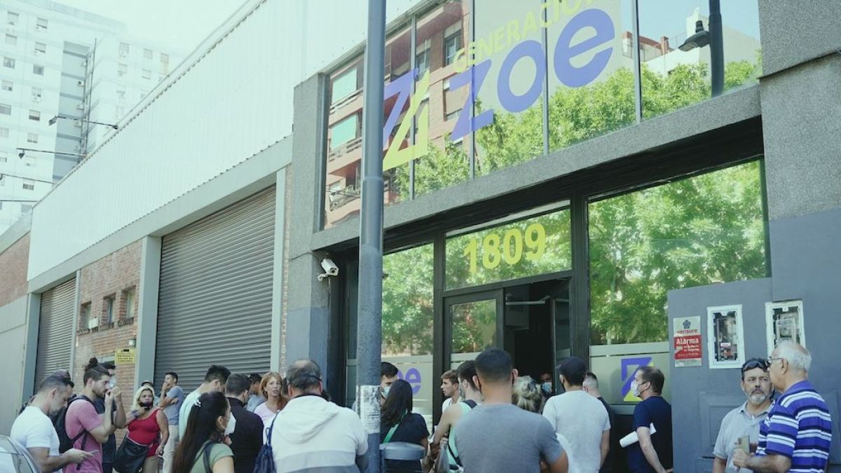 Crítica de "El vendedor de ilusiones: El caso Generación Zoe": Auge y caída de Leonardo Cositorto