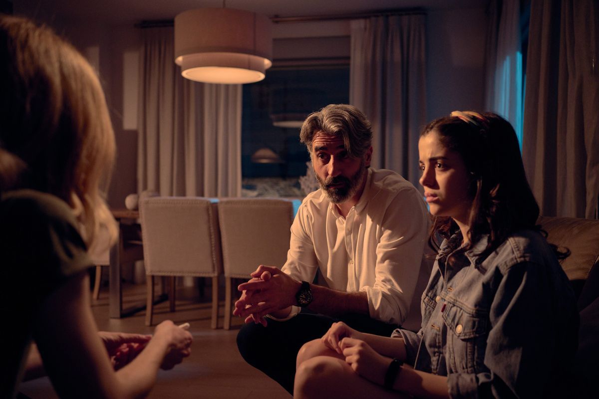 Crítica de "Escándalo, relato de una obsesión": ¿Abuso o amor? La serie española que se encuentra en el ojo de la tormenta