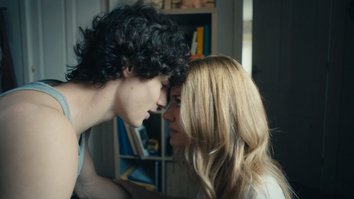 Crítica de "Escándalo, relato de una obsesión": ¿Abuso o amor? La serie española que se encuentra en el ojo de la tormenta