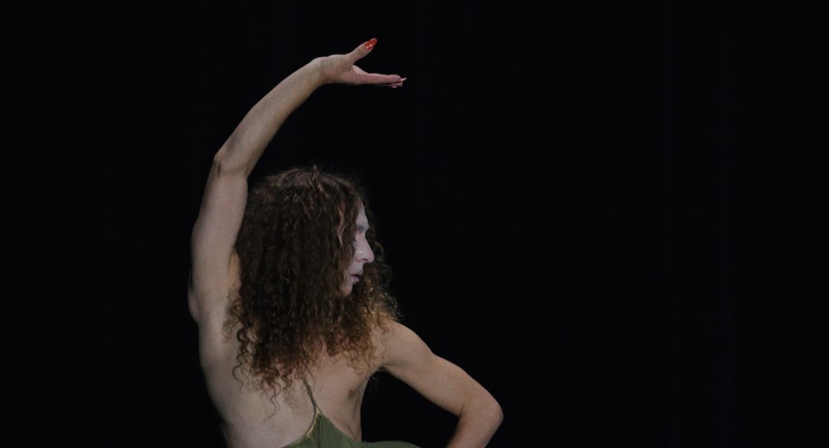 Crítica de "Bolero": Una sinfonía de liberación en los Pirineos ganadora de la Palma Queer de Cannes