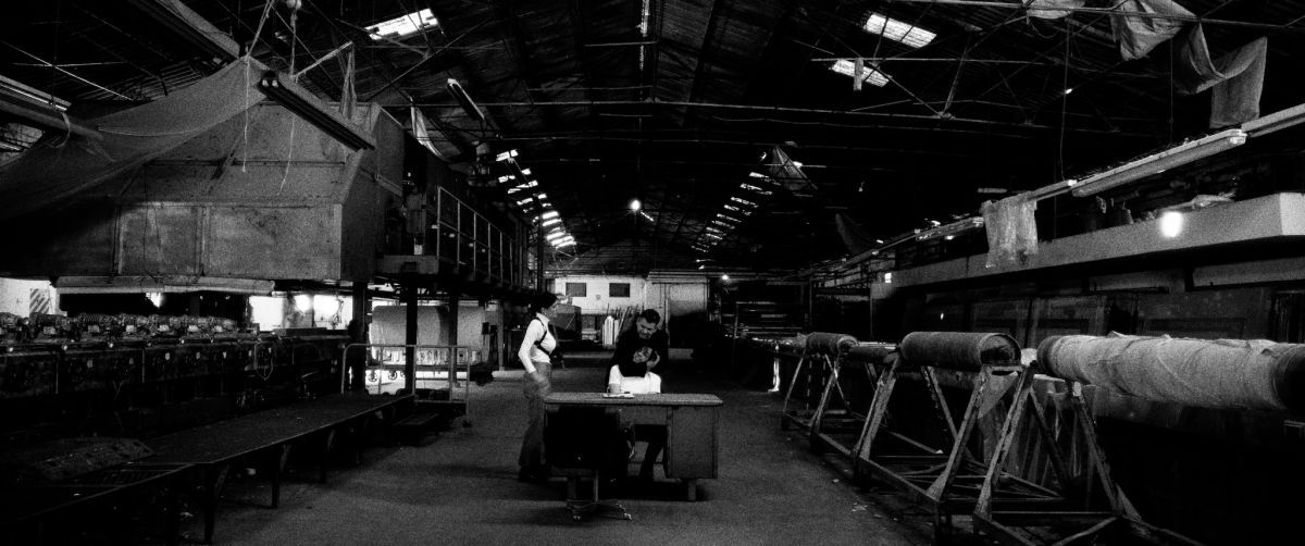 Crítica de "Mar.IA": La fábula cyberpunk de Nicanor Loreti y Gabriel Grieco