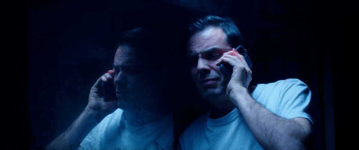 Crítica de "Mar.IA": La fábula cyberpunk de Nicanor Loreti y Gabriel Grieco