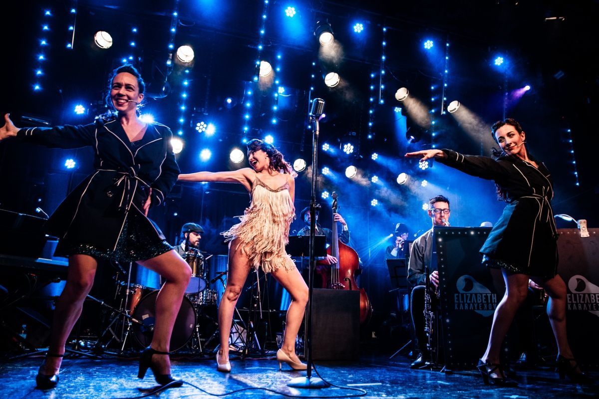 Crítica de “Elizabeth Karayekov y su Big Band”: los clásicos del pop con mucho swing