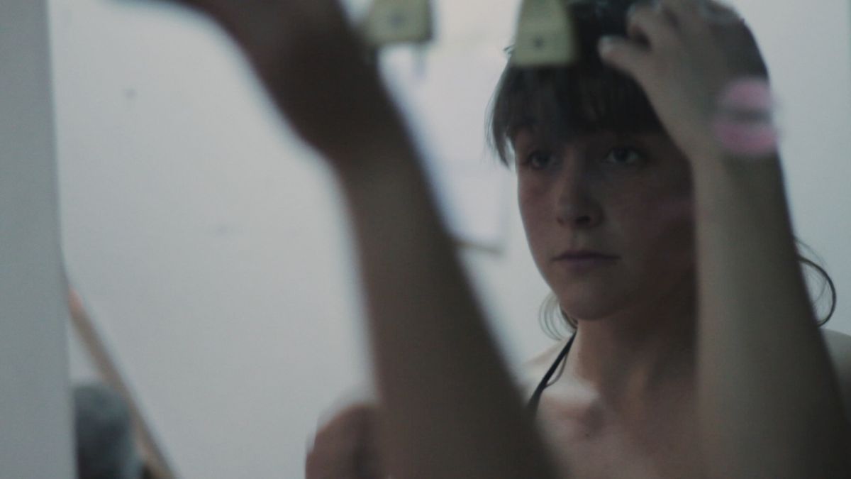 Crítica de “El fantasma de la familia Rampante”: Leandro Tolchinsky y la búsqueda de la identidad artística