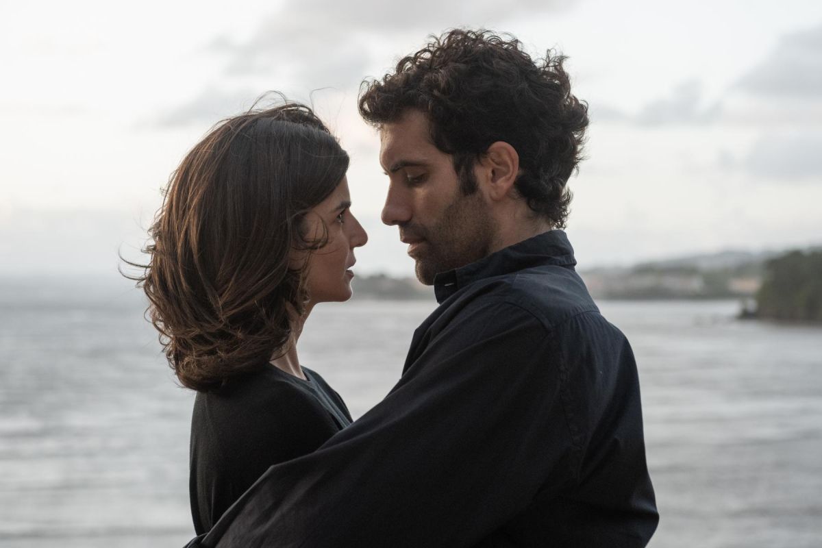 Crítica de "Clanes": Intrigas y narcotráfico en la Costa Gallega