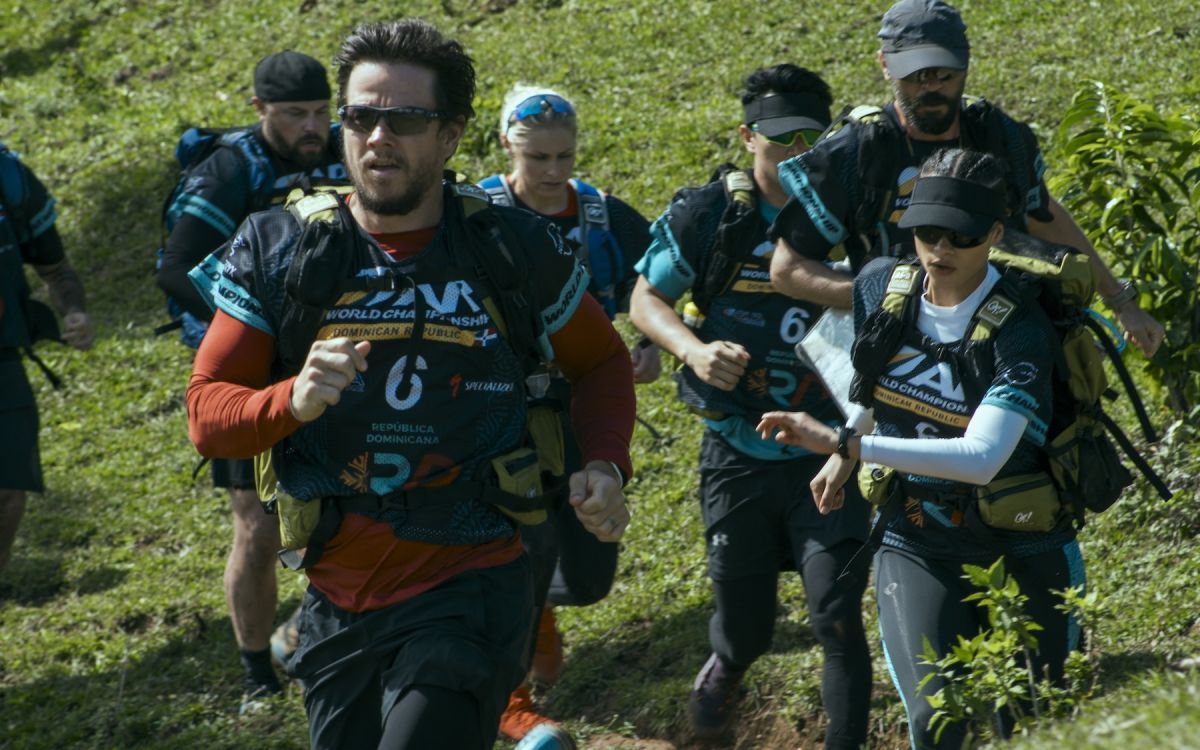 Crítica de “Arthur: Una amistad sin límites”: Mark Wahlberg y su perro deportista